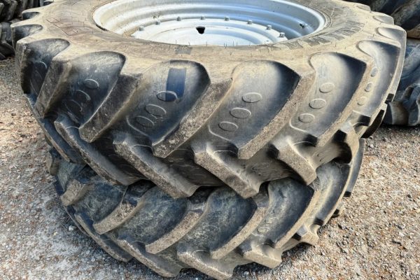 BKT 48080R42 (1)
